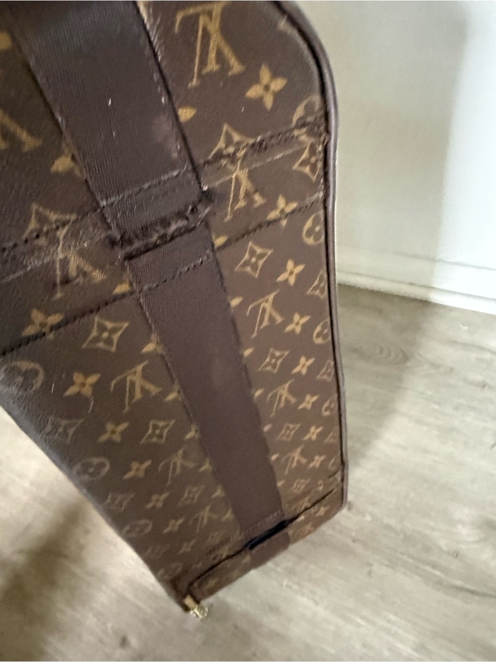 LOUIS VUITTON Pegase 55 Monogram Canvas Travel Rolling Suitcase - Picture 4 of 9